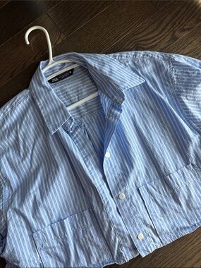 Zara Men's Light Blue & White Striped Button-Down Shirt